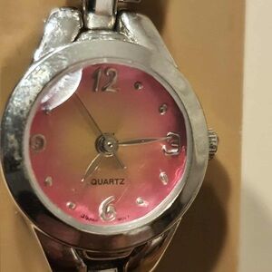 🦋10/$20🦋 Silver/Pink Women's Watch w/Prizm Glass